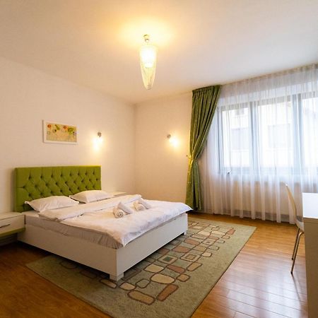 Ardor Apt - Bright And Secluded Apartment In The Heart Of Old Town Brasov Ngoại thất bức ảnh