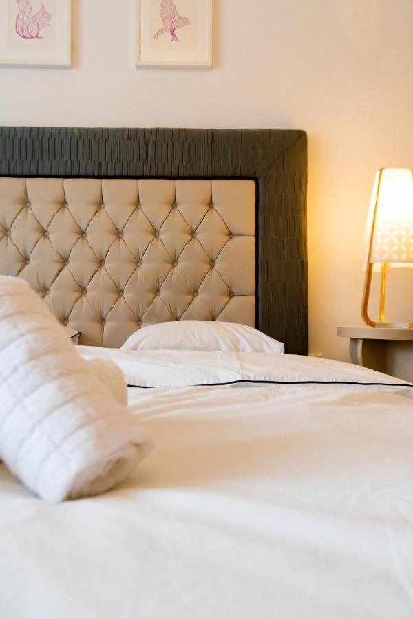 Ardor Apt - Bright And Secluded Apartment In The Heart Of Old Town Brasov Ngoại thất bức ảnh