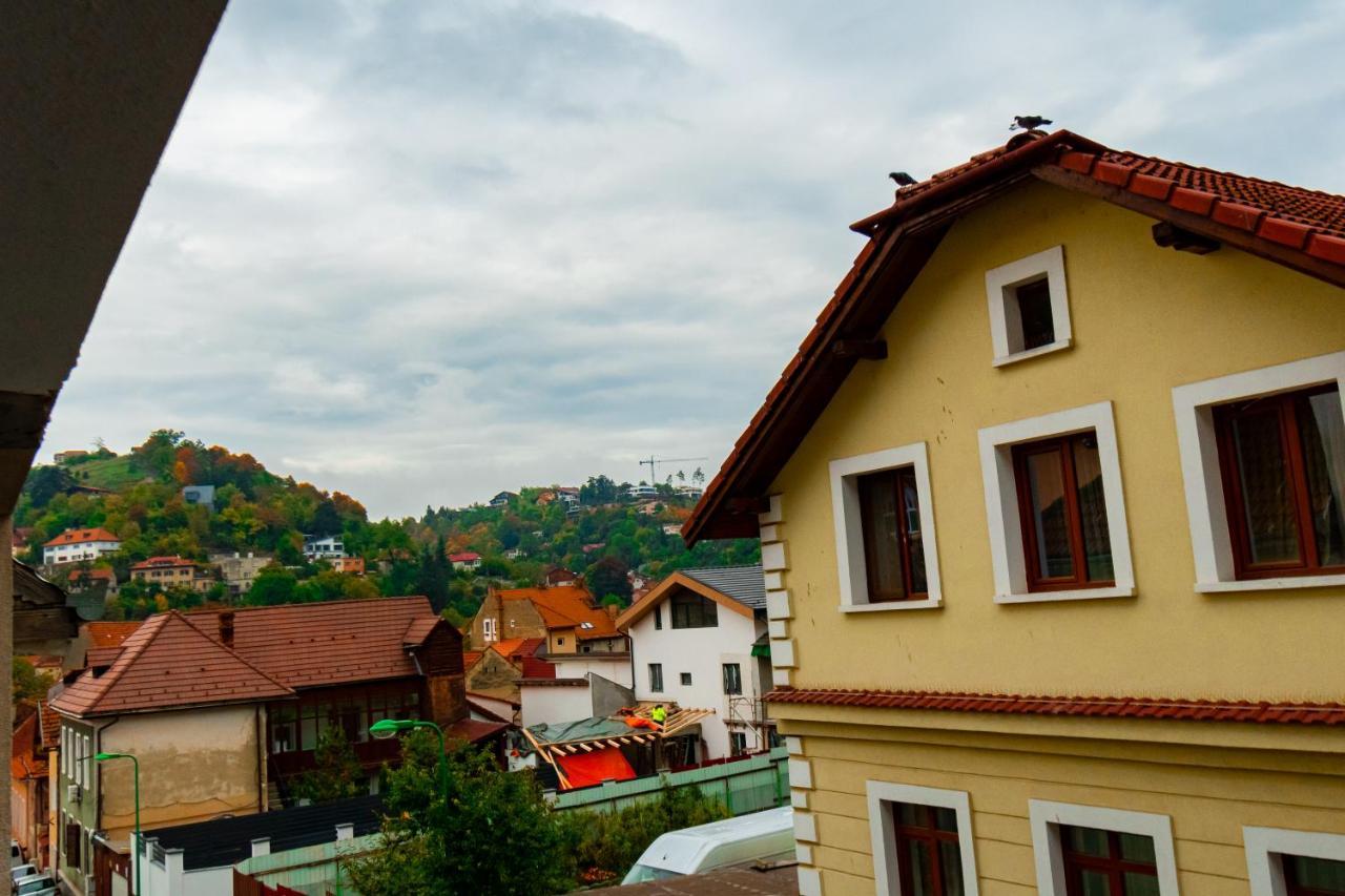 Ardor Apt - Bright And Secluded Apartment In The Heart Of Old Town Brasov Ngoại thất bức ảnh